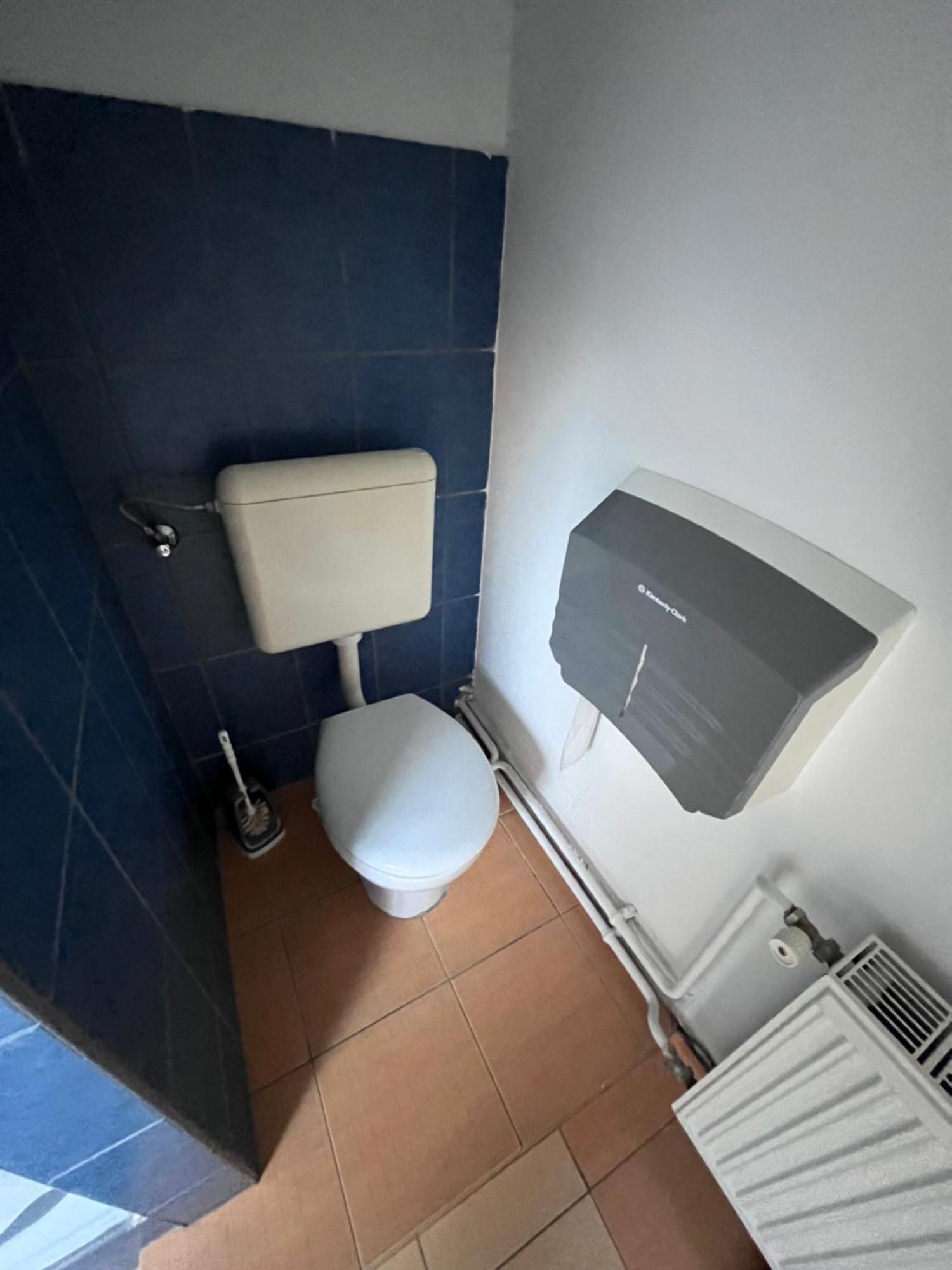 Május 1 Vendégház Se Esterno foto
