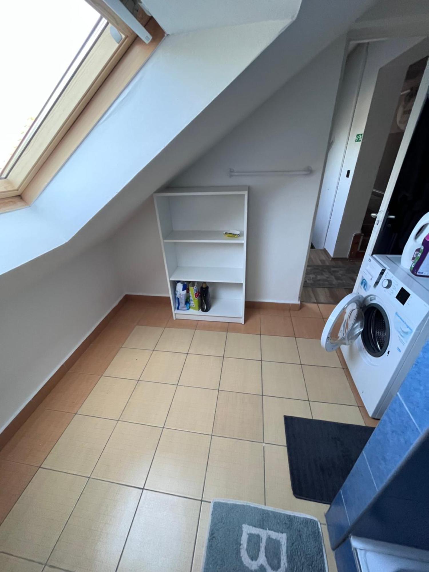 Május 1 Vendégház Se Esterno foto